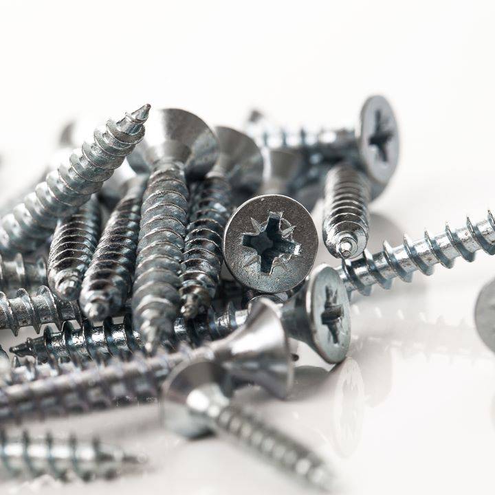 SCREWS, NAILS AND FIXINGS